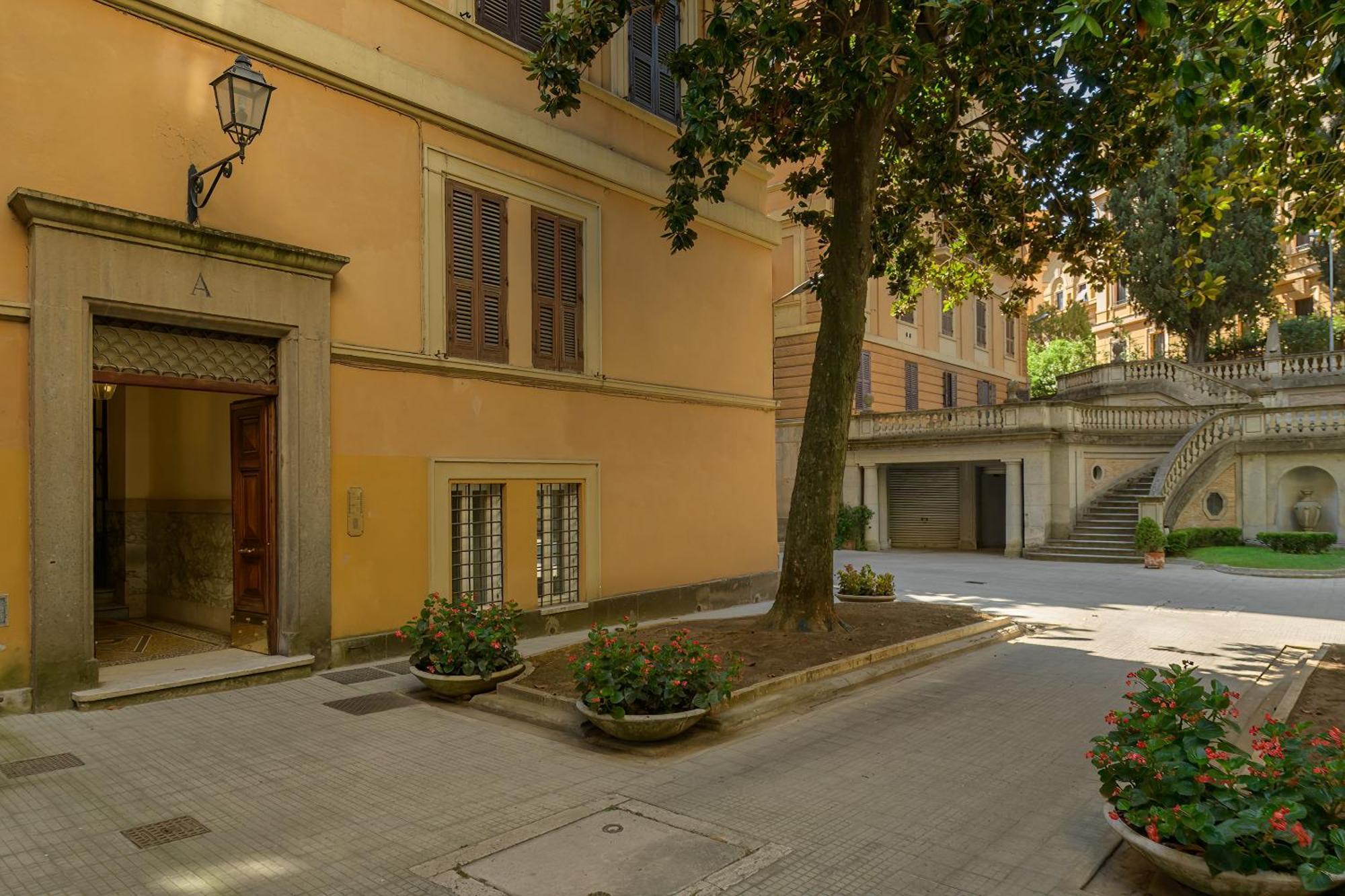 Salotto19 - Borghese Centro * Rom